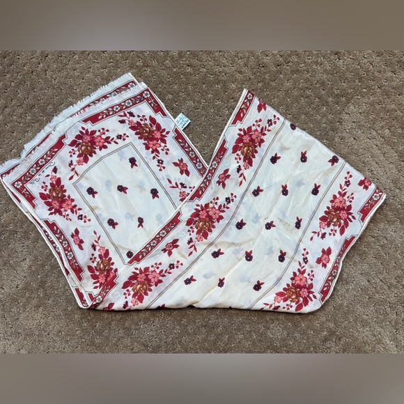 Oscar de la Renta scarf - Picture 1 of 6